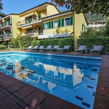 Apartahotel Il Cedro 2*